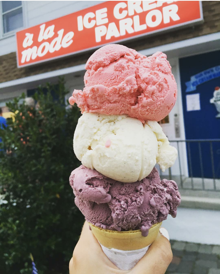 A La Mode Ice Cream Parlor restaurant Ocean City NJ